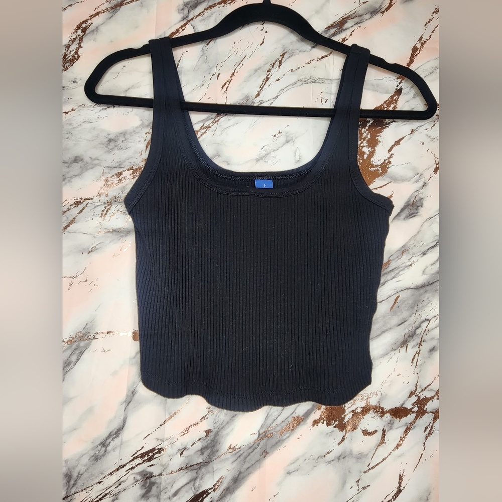 Old Navy Ribbed Black Cropped Tank Top | Size S